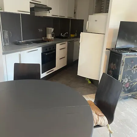 Flat With Gardens Limites Cannes Juste 10 Mns Croisett *